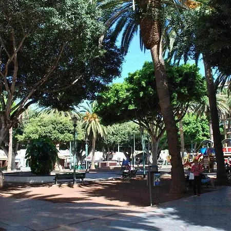 Con Terraza Y Piscina C 아파트 *