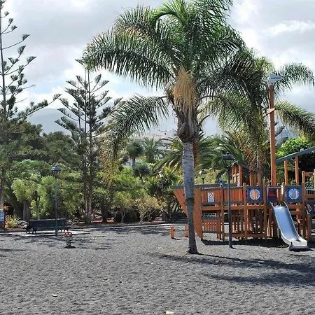 Con Terraza Y Piscina C